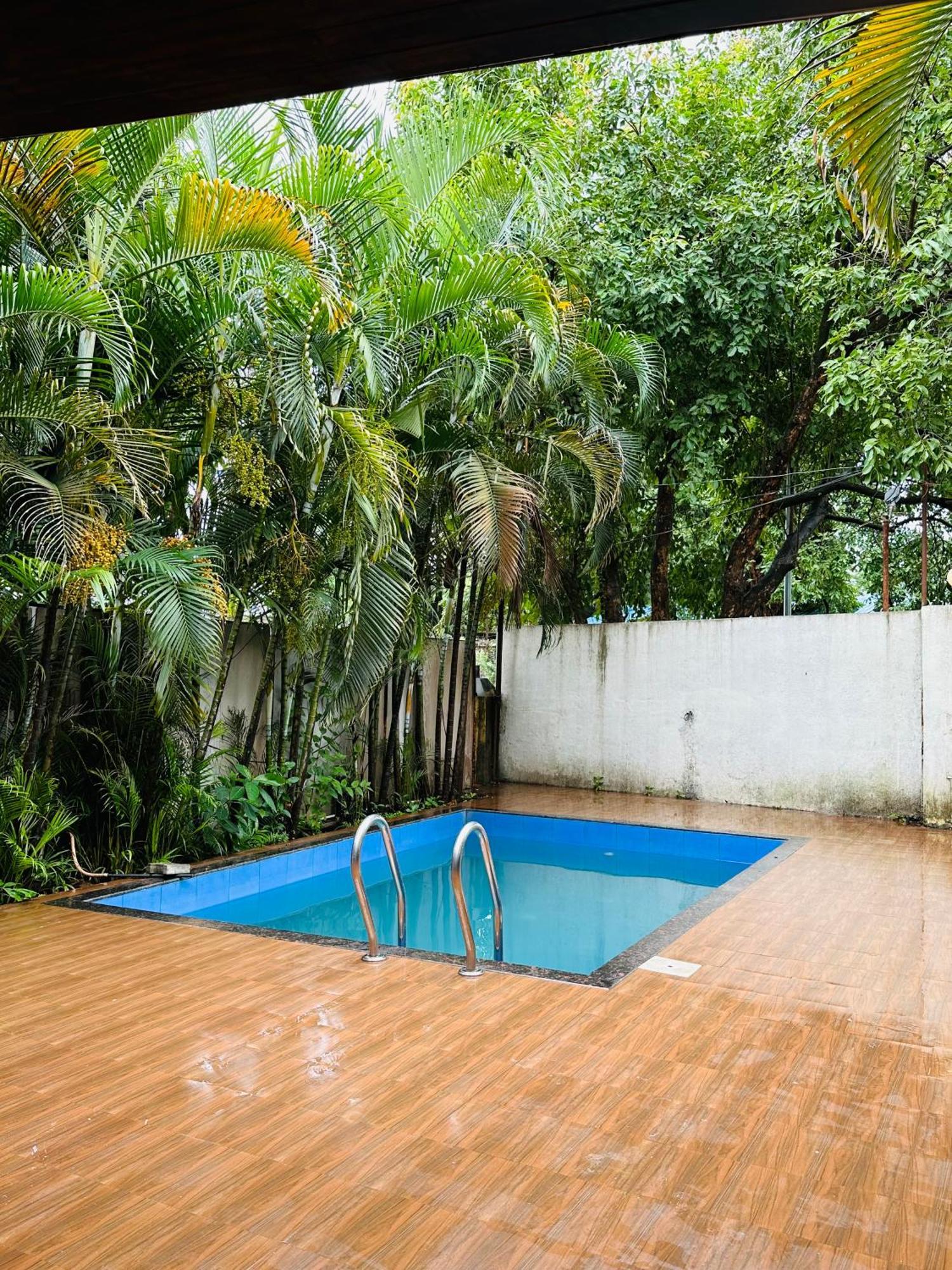 Pool Side House Vila Lonavala Exterior foto